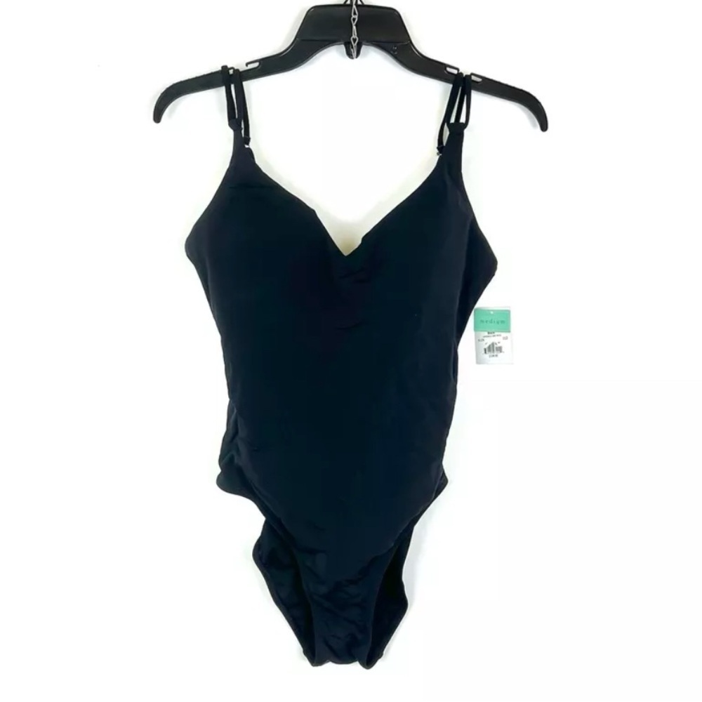 Sunsets Women’s Black Low Back One Piece Swimsuit Size M